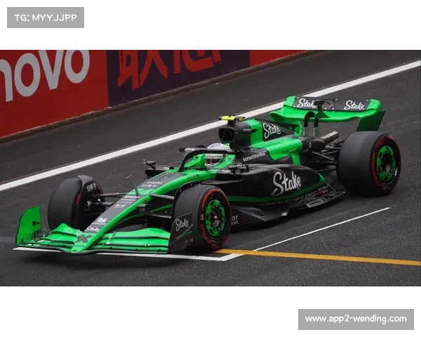 上海F1赛车产业人才缺口严重 高达1200人急需补充 上海F1赛车产业人才缺口严重 高达1200人急需补充